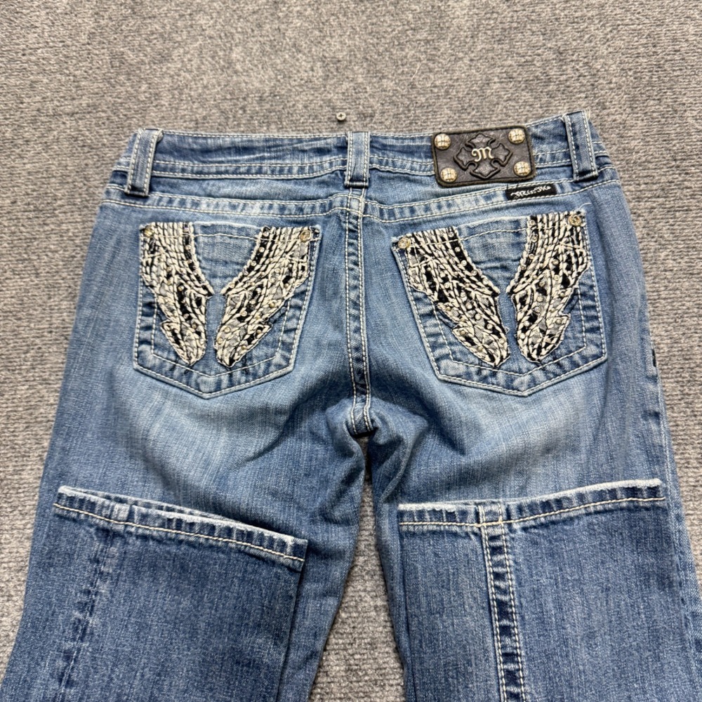 VTG Miss Me Denim Jeans Womens Size 30x32 Straight Embroidered Washed Blue